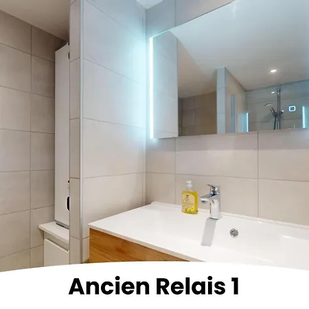 De L'ancien Relais アパートホテル 3*